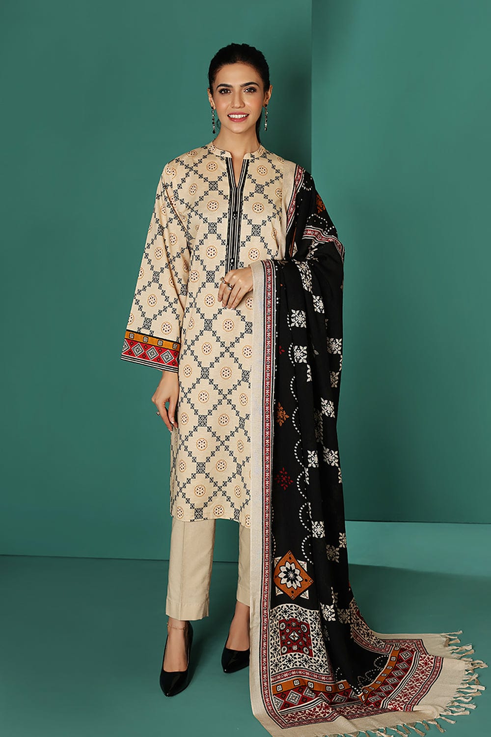 Nishat 541 Skin Dhanak Embroidered three piece With Woolen Shawl