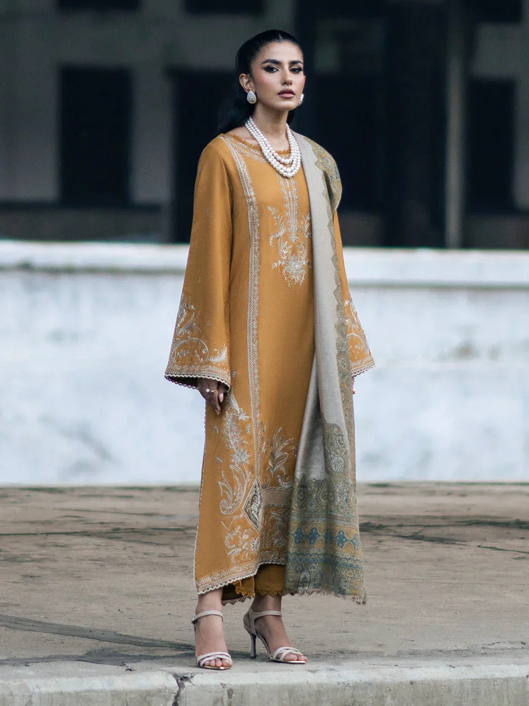 Izel Embroidered Dhanak Three Piece D-92