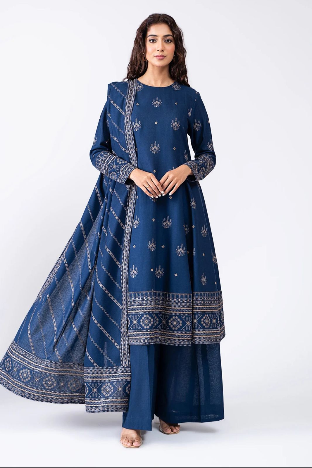 Bareeze FCC-193 ZInc Embroidered Dhanak Three Piece Winter Collection