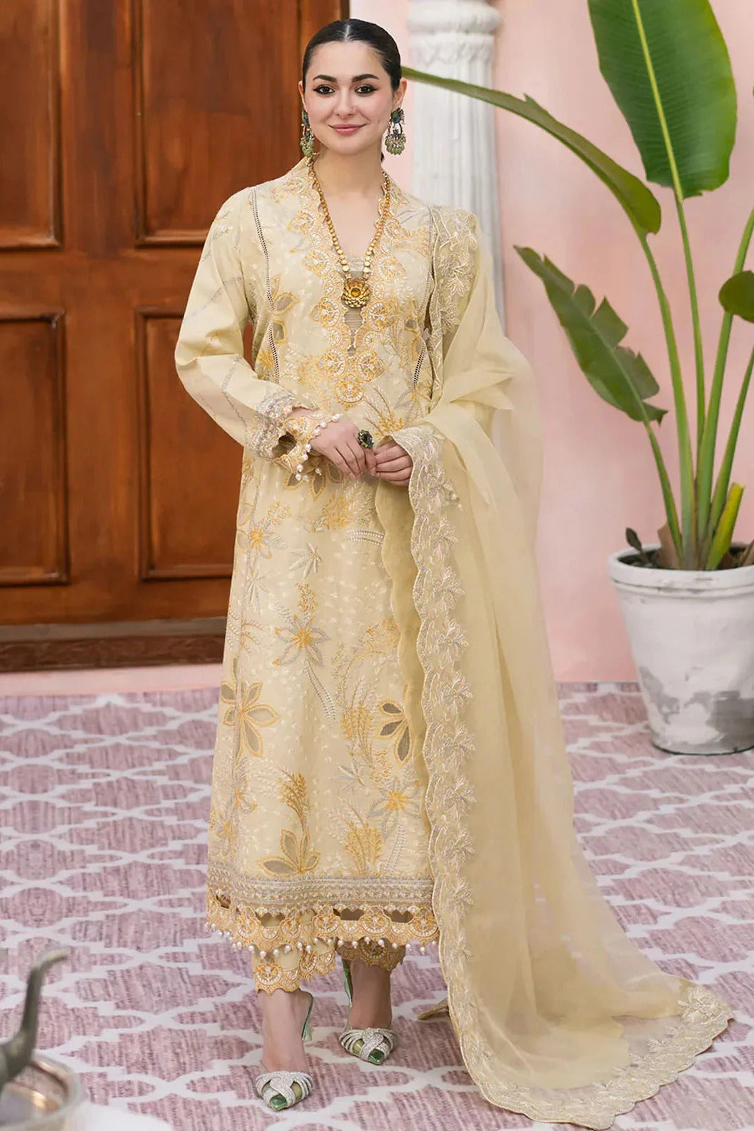 Maryam Embroidered Dhanak Three Piece D-66